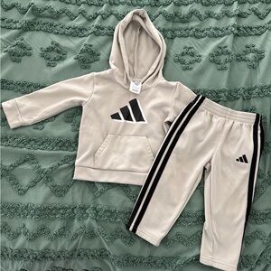 Adidas Sweatpants Sweatshirt Set Tracksuit
